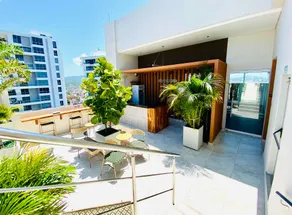 Blue Loft ocean view rooftop pool + prime location - Image 3