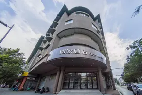 Home Inn Neo Shenyang Imperial Palace Liu Laogen Grand Stage - Image 5