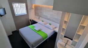 Check Inn Hotel - Image 2
