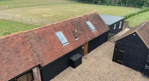 Quirky Barn Conversion Crowhurst Battle - Image 4