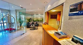 Tivoli Apartments - Image 2
