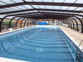 Villa - Sleeps 6 - Pets Ok - Pool - Parking - Image 2