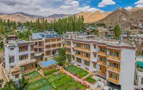 Hotel Jigmet - Image 2