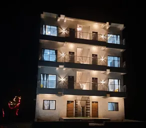 Hotel Randha And Lodging - Image 2