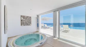 Villa avec jardin, barbecue et jacuzzi - Image 4