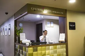 Central Hotel - Image 2