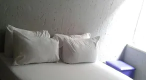 Royal Crown Guesthouse - Image 2