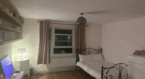 Spacious studio apartment - Image 2