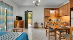 Keri Marathias Pavezzo Villa - Image 4