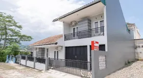 Hotel O Nareswari Guest House Syariah - Image 2