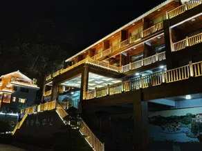 Science Center Hotel - Image 2