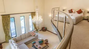 NYC Style Downtown Duplex - Image 2