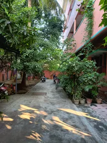 Rainbow Guest House - Image 2