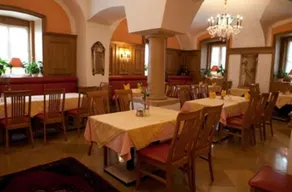 Hotel Ungarische Krone - Image 4