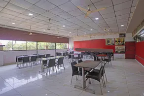 Super Collection O Tuljapur - Solapur Highway Formerly Royal Rooms - Image 2