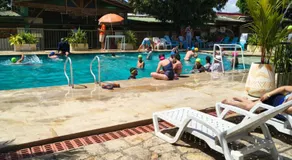 CABAÑA TIPO CAMPING , PISCINA, PUENTES DE AVENTURA, GRANJA baño compartido - Image 3