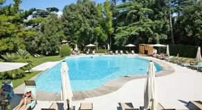 Incantevole borgo con piscine - Image 2