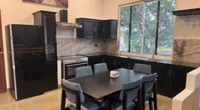White House Airport Villa - Image 2