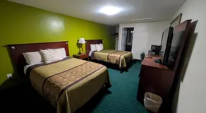Slumberland Motel Mount Holly - Image 2