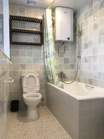 Double bed room with balcony - Image 4
