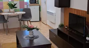 Anna's House - Image 2