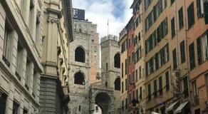 Lovely DownTown Top Location Apt with Free Private Parking Included! - Image 3