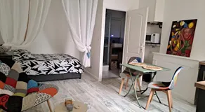 studio cosy meublé, terrasse et patio pour vélo - Image 5