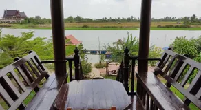 Hidden Holiday House - Image 3