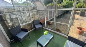 Stunning Modern Cozy 5 star 3 bedroom house-Free Parking Greater London Metro Stations hosted by Tony - Image 5