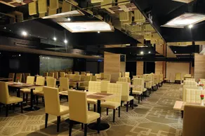 Hollyear Hotel - Image 2