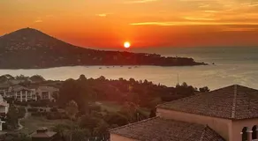Huuummm c'est là ! Beau T2 Cap Estèrel Village avec Clim ! - Image 3