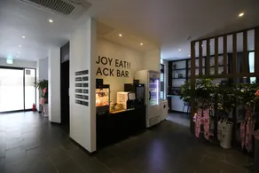 Box Hotel - Image 3