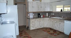 Dora's Country Cottage - Image 3