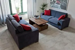 F - Team Hotel - Image 4