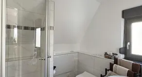 Gemütliche Ferienwohnung mit 2 Schlafzimmern, Fitness & Bestlage - Image 4