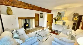 Fordview Cottage is full of Cotwolds Charm - Image 2