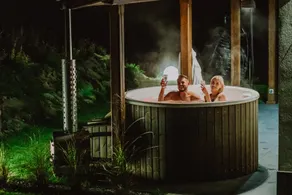 Maciejowe Wzgórze Domek z dwoma niezależnymi apartamentami ze SPA - Sauna, Jacuzzi, Tężnia, Izba Solna i Solankowa, Balia na wyłączność z hydromasażami - Image 4