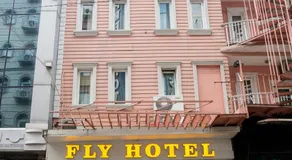 Fly Hotel - Image 4