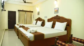 Hotel Raja Palace - Image 2