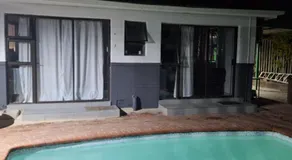 Luvuyos Guest House - Image 4