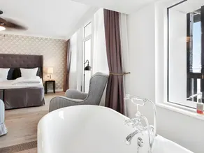 Marienlyst Strandhotel - Image 2