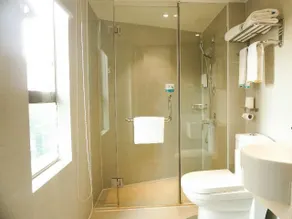 City Comfort Inn Dongguan Shilong Huixing Commercial Center - Image 3