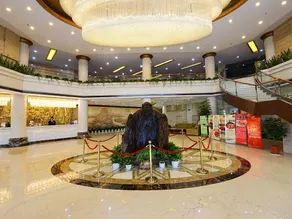 Guanfeng Holiday Hotel - Image 5
