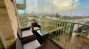 2 Bedroom Apartment in Canning Town near Excel London Canary Wharf with 2 Bathrooms Balcony WiFi - Image 3