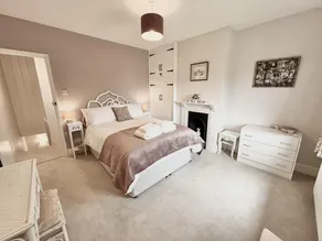 Yew Tree Cottage - Image 2