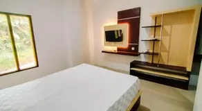 RedDoorz At Artomoro Guest House - Image 2