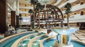 Mövenpick Grand Al Bustan - Image 4