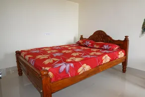 Sivan Paadham Nilayam Guest House - Image 2