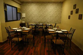 Bharat Avenue Boutique Deluxe Apartment - Image 2