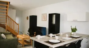 TRIO HOME,3 chambres, parking privé gratuit, wifi haut débit, 10min LA ROCHELLE,15min île de ré - Image 4